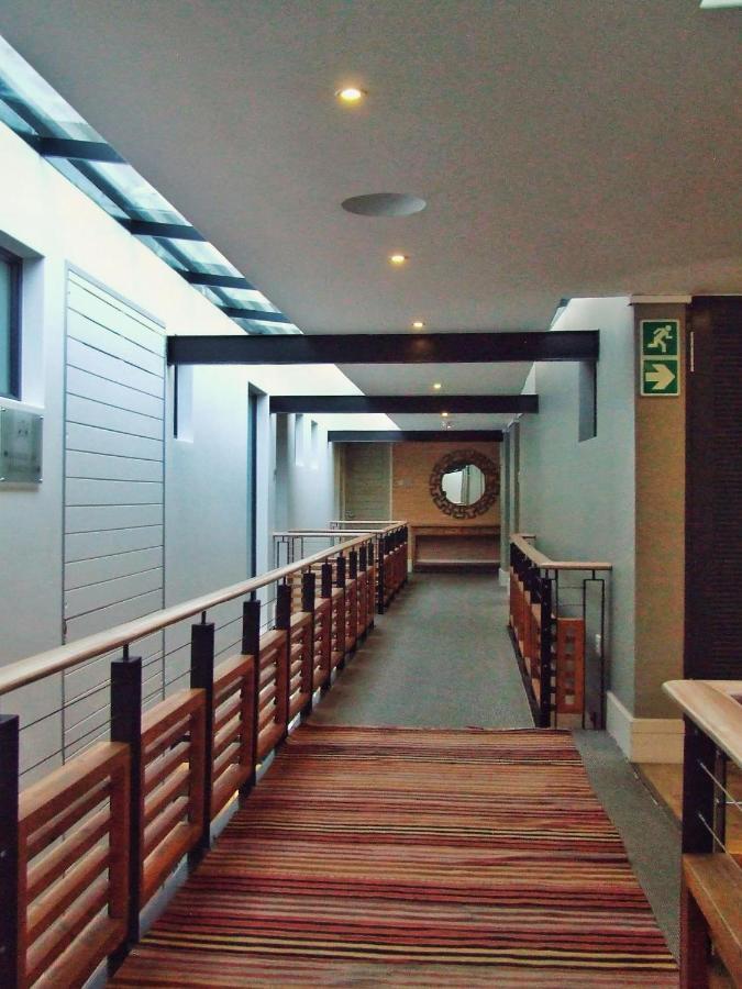 210 Gallery Luxury Studio Apartment Knysna Exteriör bild