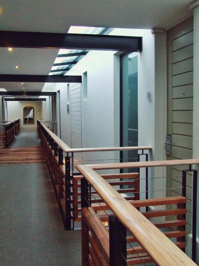 210 Gallery Luxury Studio Apartment Knysna Exteriör bild