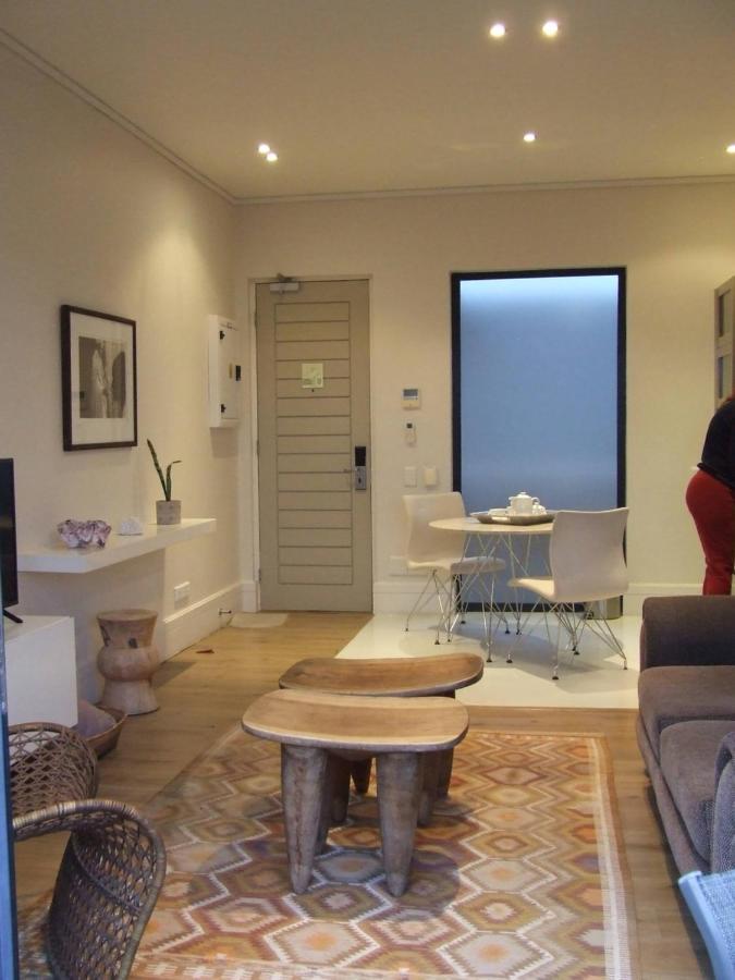 210 Gallery Luxury Studio Apartment Knysna Exteriör bild