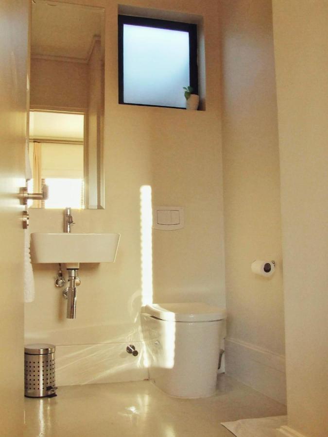 210 Gallery Luxury Studio Apartment Knysna Exteriör bild