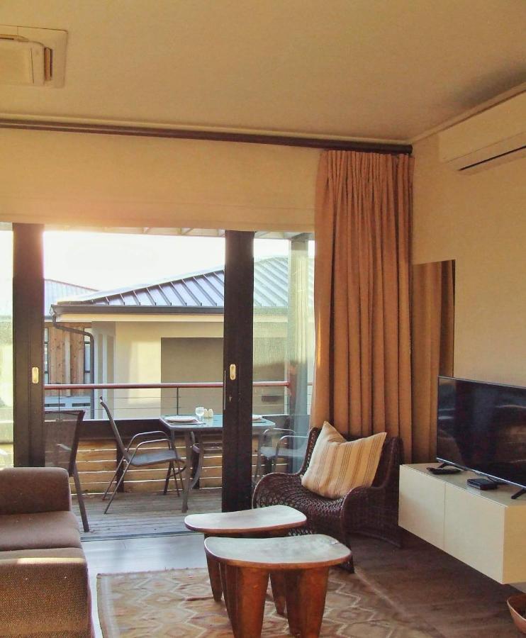 210 Gallery Luxury Studio Apartment Knysna Exteriör bild