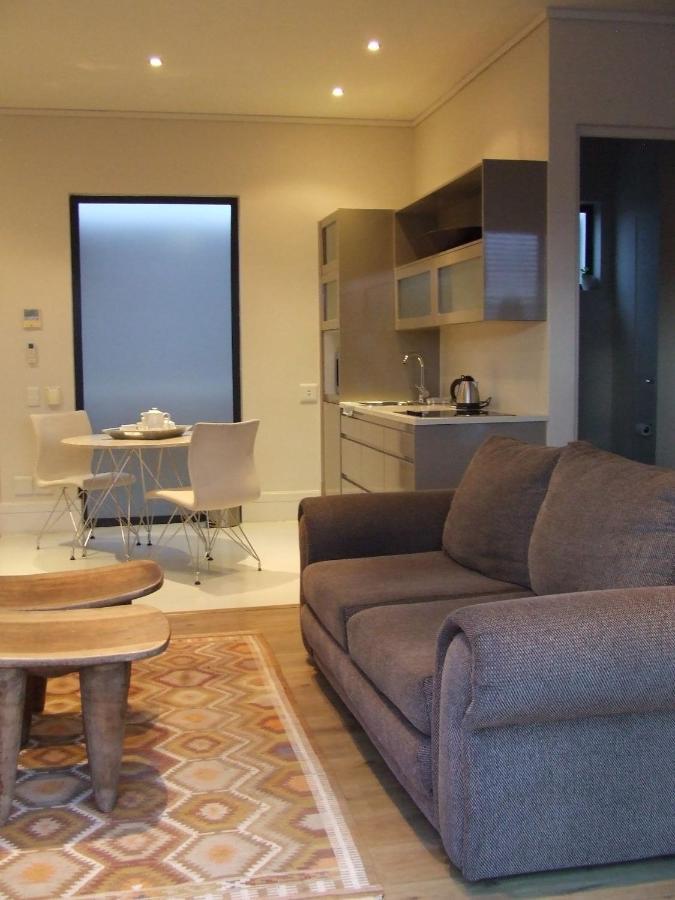 210 Gallery Luxury Studio Apartment Knysna Exteriör bild